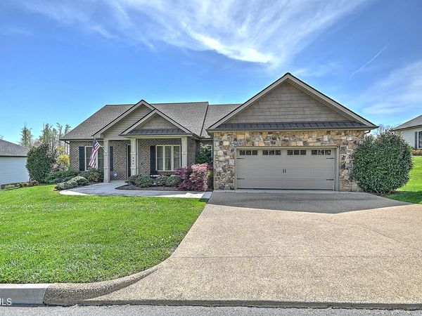 846 Vines Farm Lane, Jonesborough, TN 37659