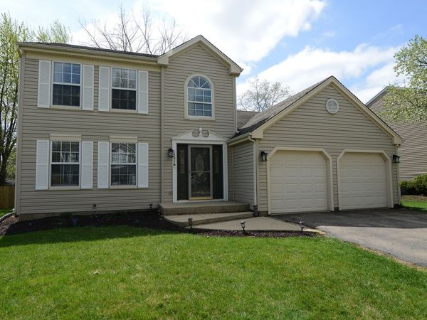 1292 LILAC Lane, Carol Stream, IL 60188