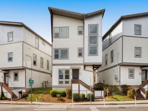 702 Porter Rd, Nashville, TN 37206