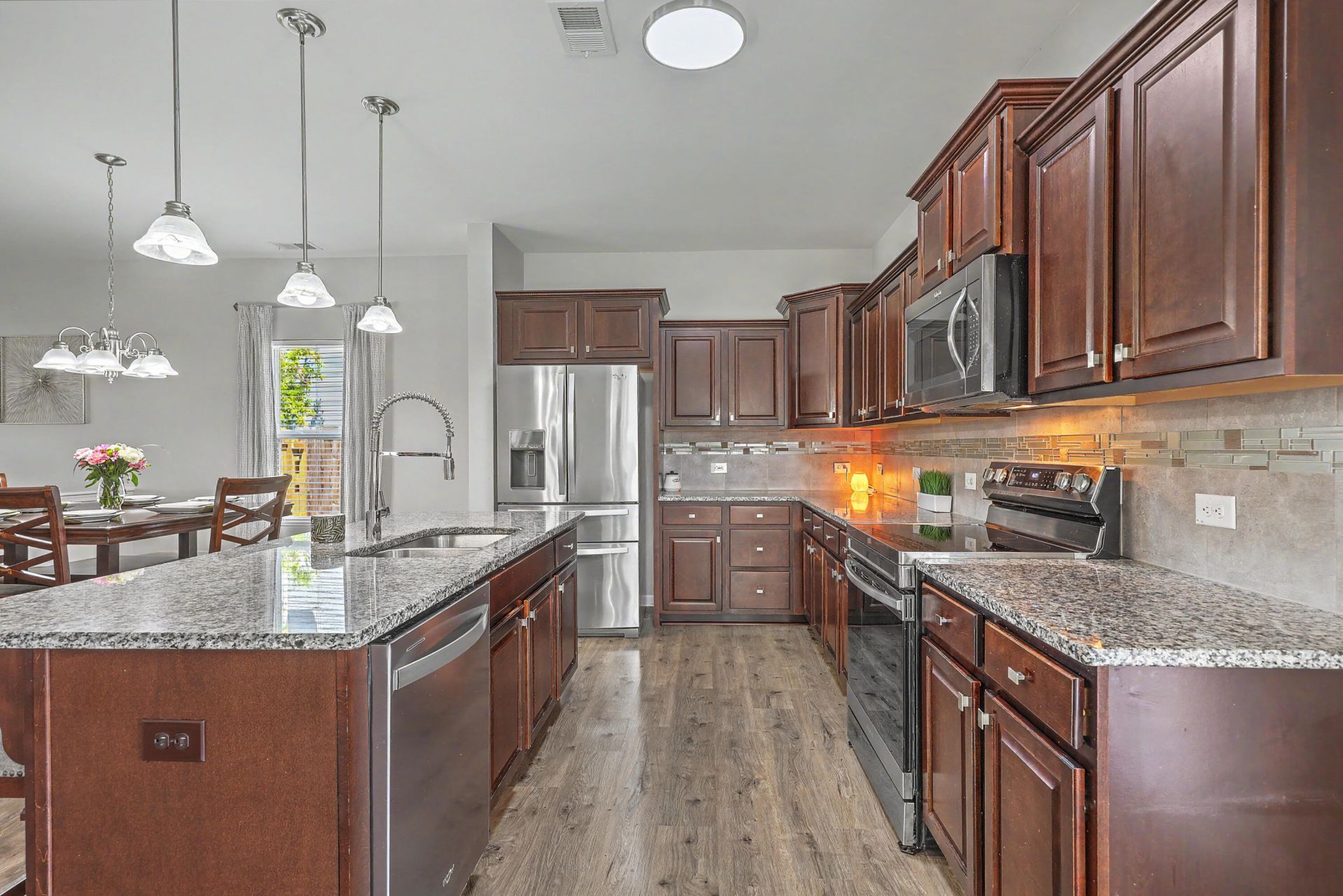 408 Thoroughbred Drive Photo 13