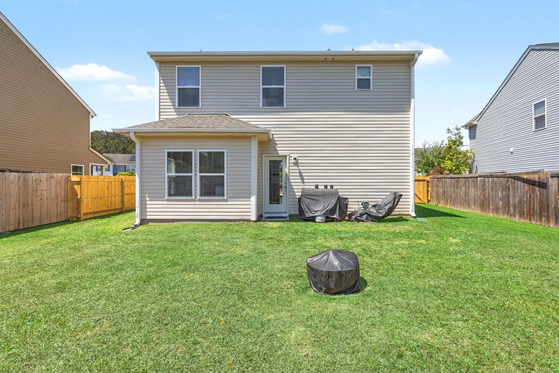 408 Thoroughbred Drive Photo 30