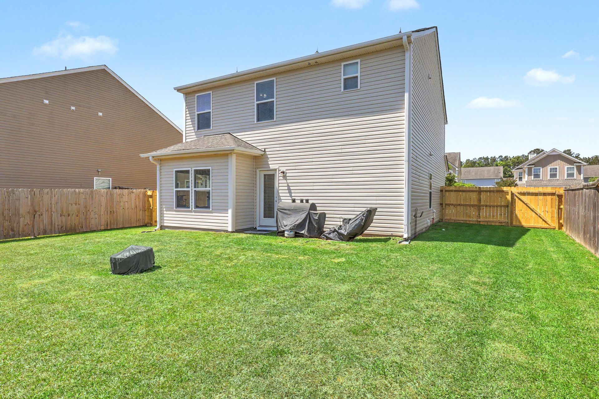 408 Thoroughbred Drive Photo 31