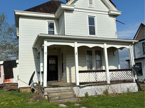 29 Buffalo Road North, Washington, PA 15301