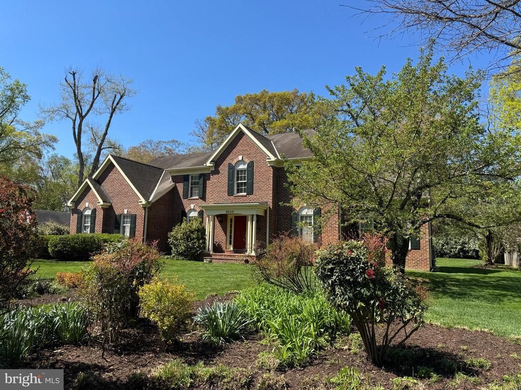 9020 Beatty Drive, Alexandria, VA 22308 Main Photo