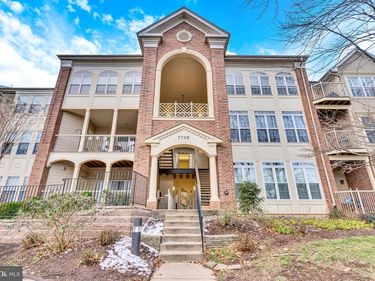 7706 F HAYNES POINT WAY, Unit 8F, ALEXANDRIA, VA 22315