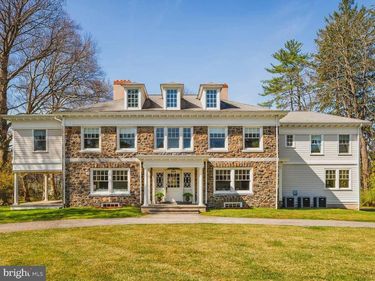 422 DORSET ROAD, DEVON, PA 19333