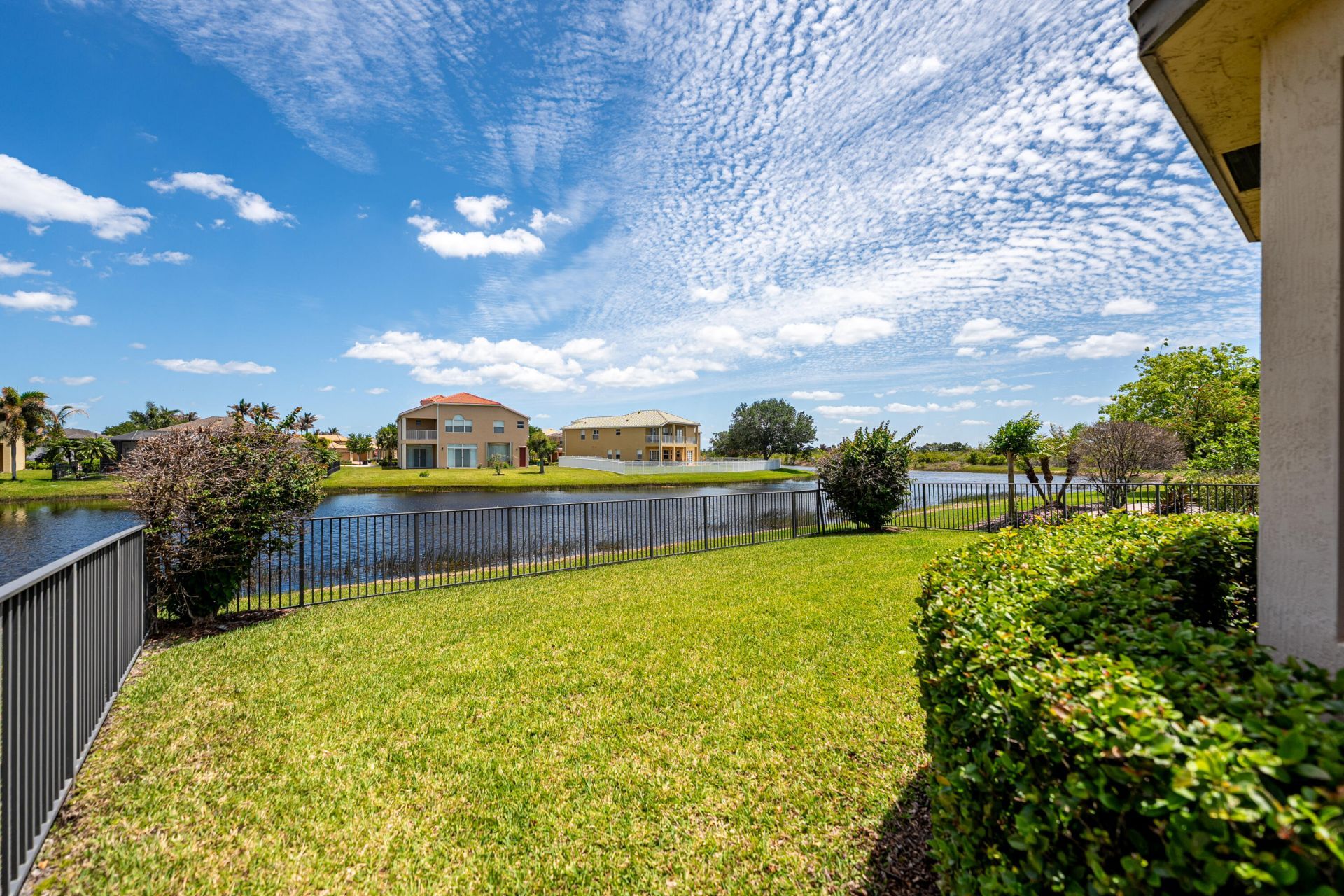 11277 SW Lake Park Drive, Port Saint Lucie, FL 34987 Photo