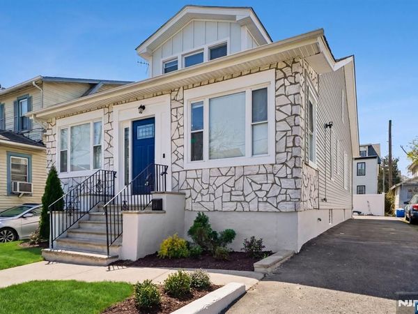 55 Naden Avenue, IRVINGTON, NJ 07111