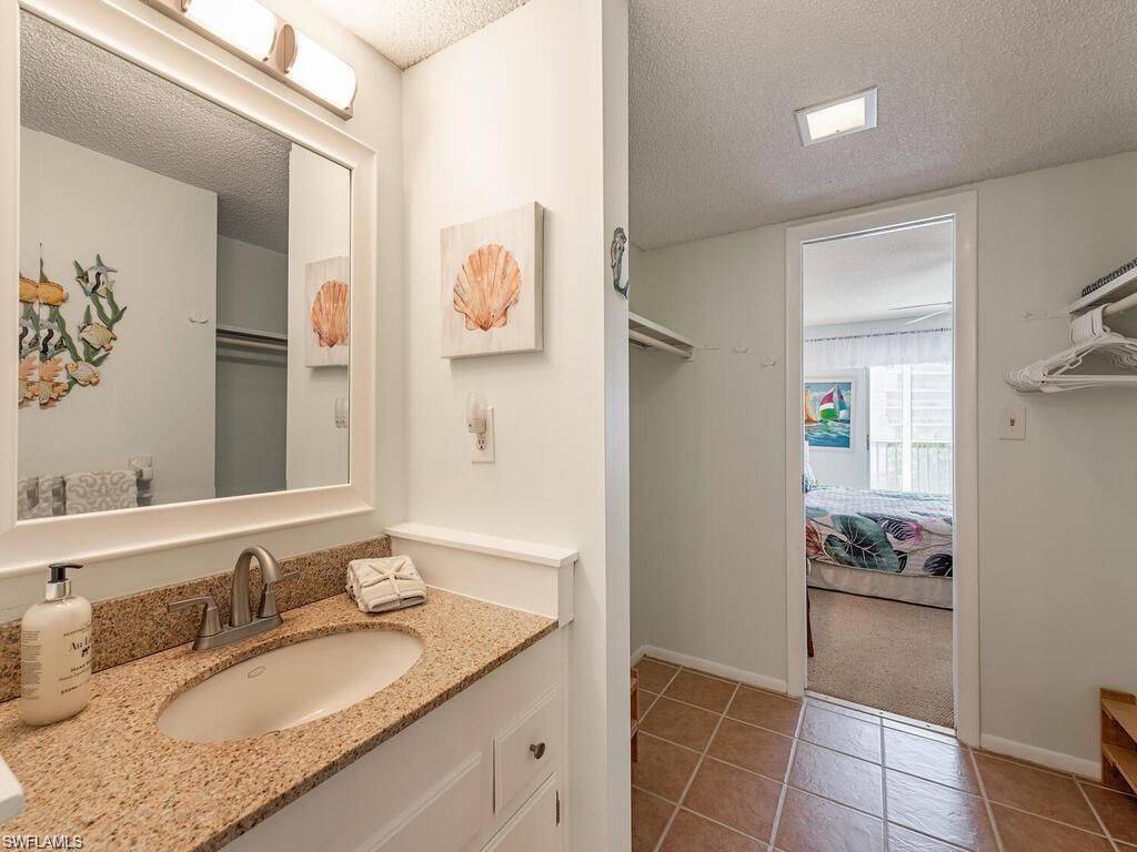 1 Bluebill Ave, Unit 709, Naples, FL 34108 Photo