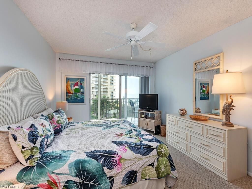1 Bluebill Ave, Unit 709, Naples, FL 34108 Photo