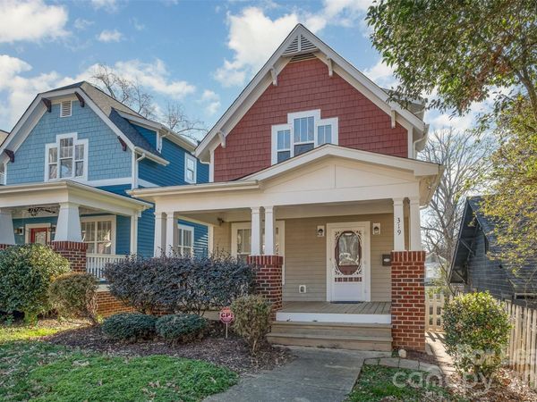 319 Woodvale Place , Charlotte, NC 28208