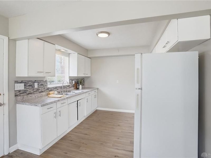 23 Murray Drive, Dayton, OH 45403 Photo 11