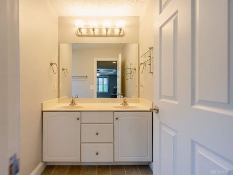 2455 Lupine Court, Troy, OH 45373 Photo 13