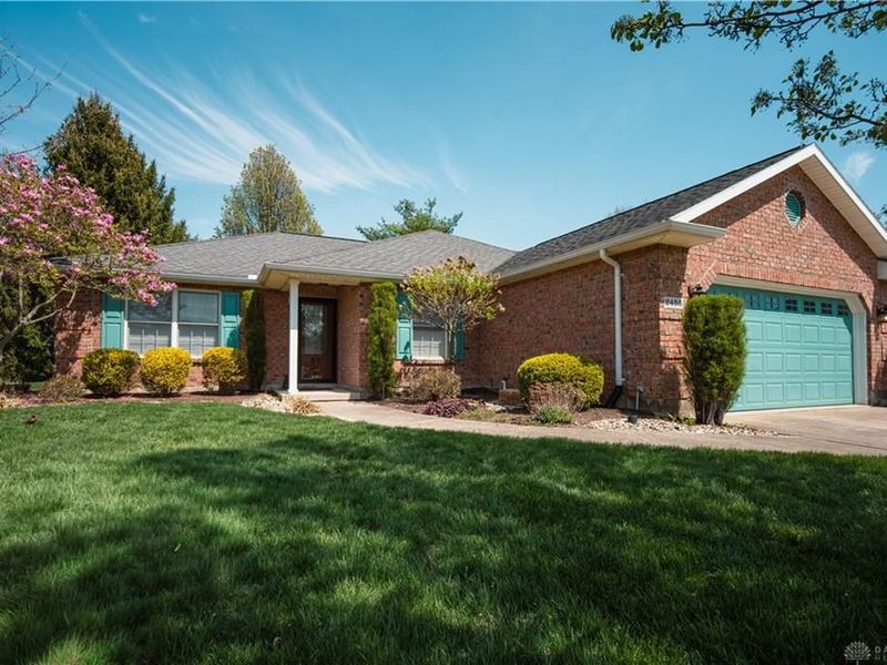 2455 Lupine Court, Troy, OH 45373 Photo 2