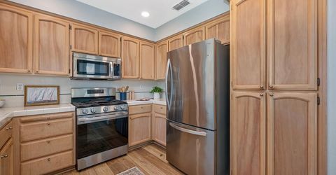 11 Venezia Ct, Sacramento, CA 95831 Photo