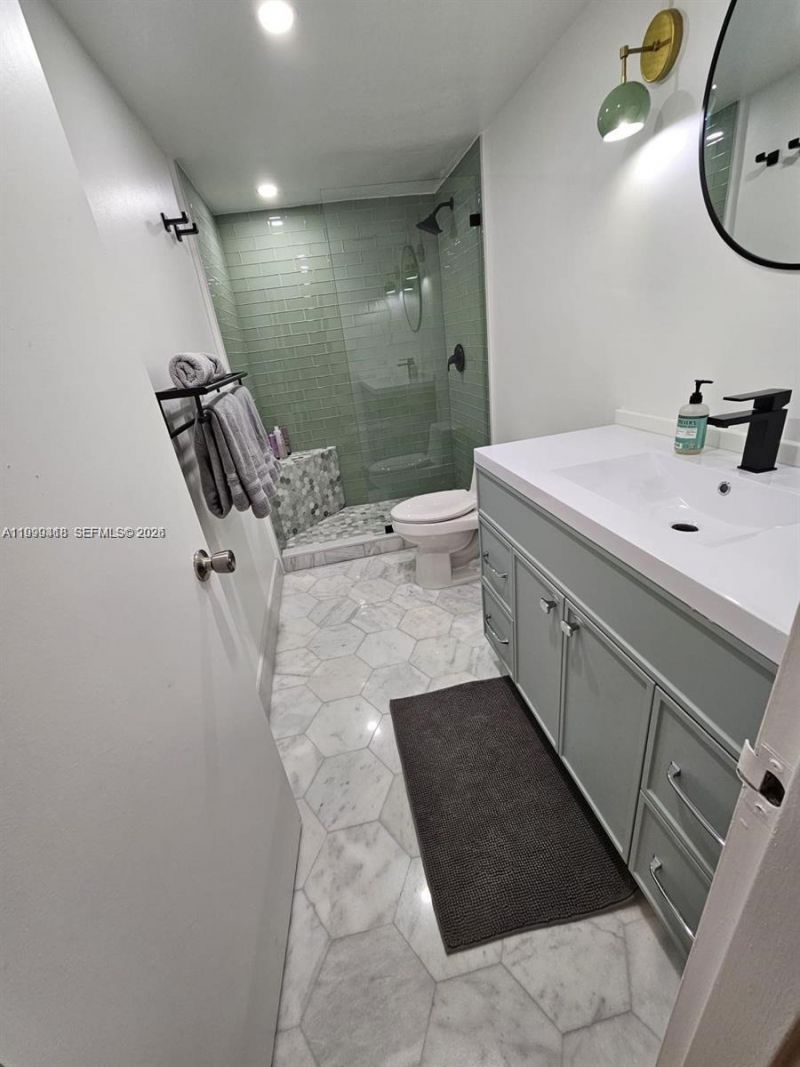 900 Bay Dr, Unit 311, Miami Beach, FL 33141 Photo