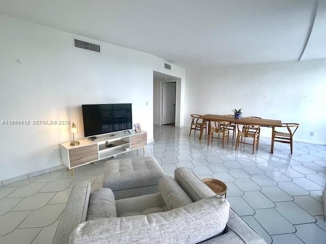 900 Bay Dr, Unit 311, Miami Beach, FL 33141 Photo