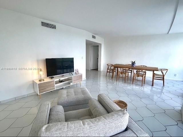 900 Bay Dr, Unit 311, Miami Beach, FL 33141 Photo