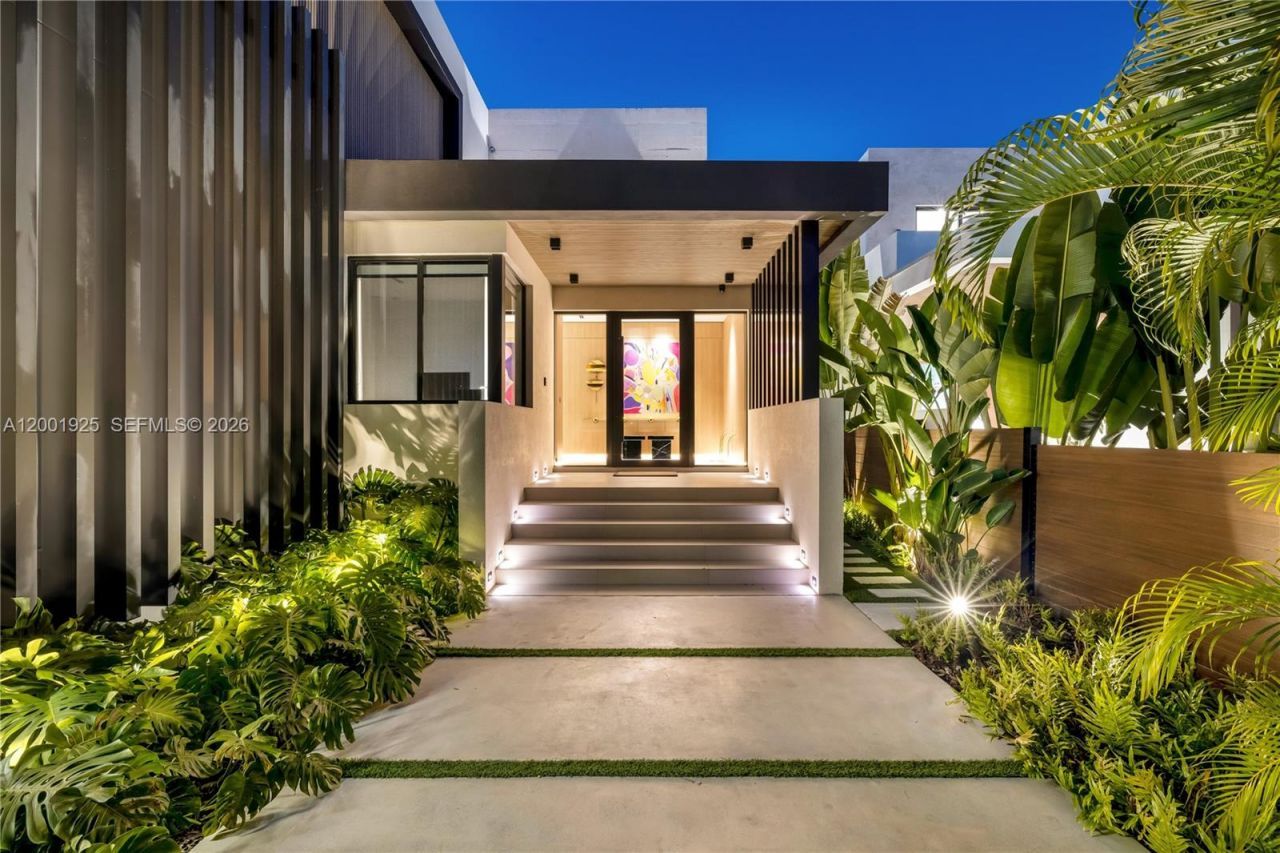 707 NE 77th St, Unit n/a, Miami, FL 33138 Photo