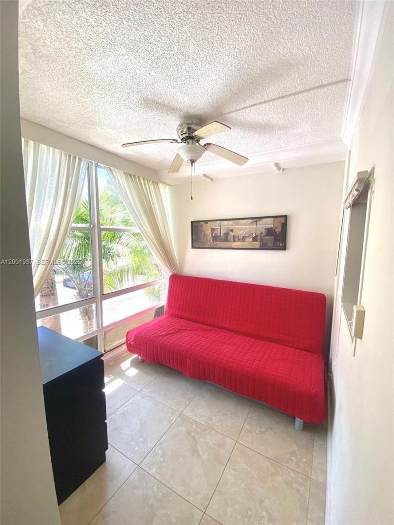 210 172nd St, Unit 226, Sunny Isles Beach, FL 33160 Photo
