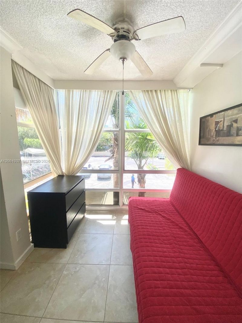 210 172nd St, Unit 226, Sunny Isles Beach, FL 33160 Photo