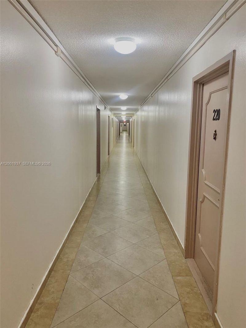 210 172nd St, Unit 226, Sunny Isles Beach, FL 33160 Photo