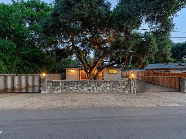 690 Riverside Road, Oak View, CA 93022