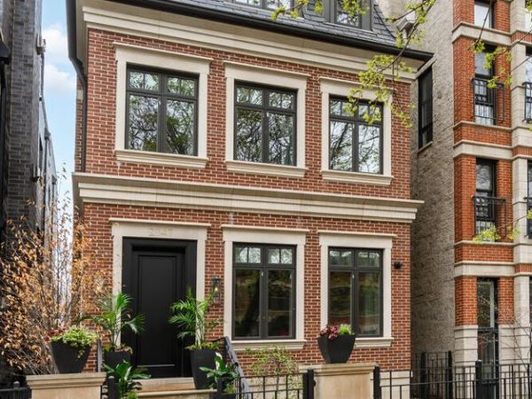 2047 N Bissell Street, Chicago, IL 60614