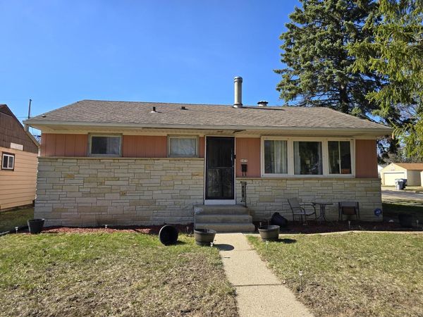 5471 N 74th STREET, Milwaukee, WI 53218