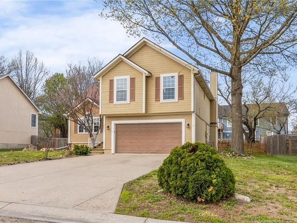 1411 Kimberly Drive, Warrensburg, MO 64093