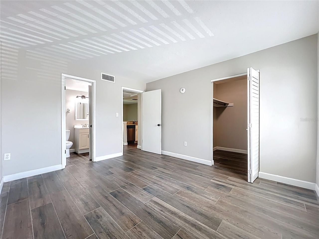 590 Orange Drive, Unit 136, Altamonte Springs, FL 32701 Photo