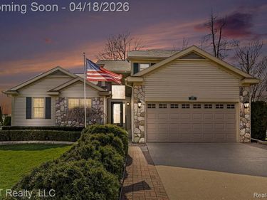 2385 Lorraina Lane, Hartland Twp, MI 48353