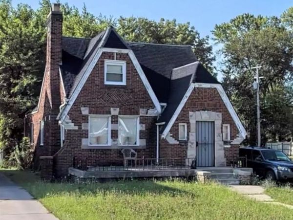 13428 Wilshire Drive, Detroit, MI 48213