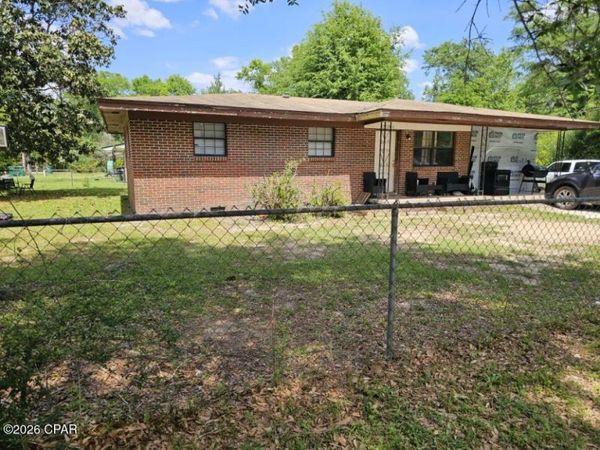 1304 Kay Avenue, Chipley, FL 32428
