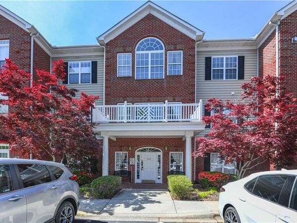 522 College Road, Unit 202, Greensboro, NC 27410