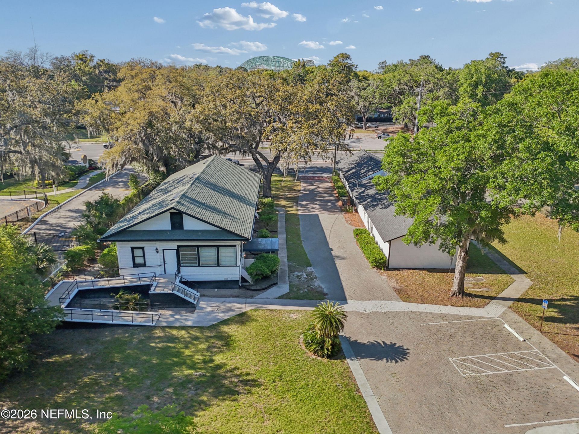 4004 Atlantic Boulevard, Jacksonville, FL 32207 Photo