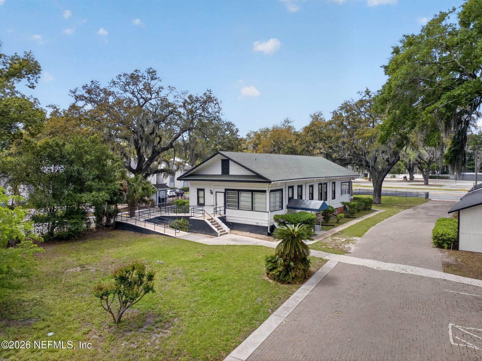 4004 Atlantic Boulevard, Jacksonville, FL 32207 Photo