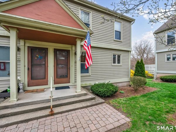 122 Colonial Hill, Unit 122, Wallingford, CT 06492