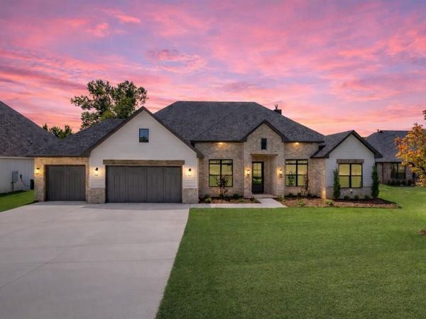 396 Old Creek Road, Edmond, OK 73034