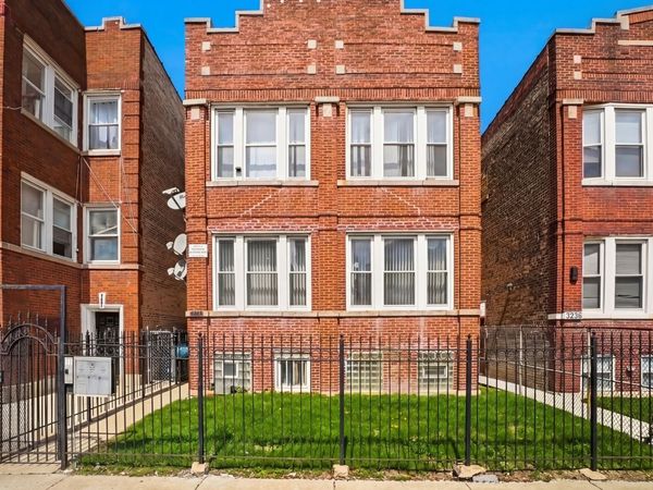 3240 W Cortez Street, Chicago, IL 60651
