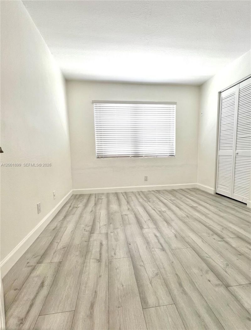 6109 NW 171st St, Hialeah, FL 33015 Photo
