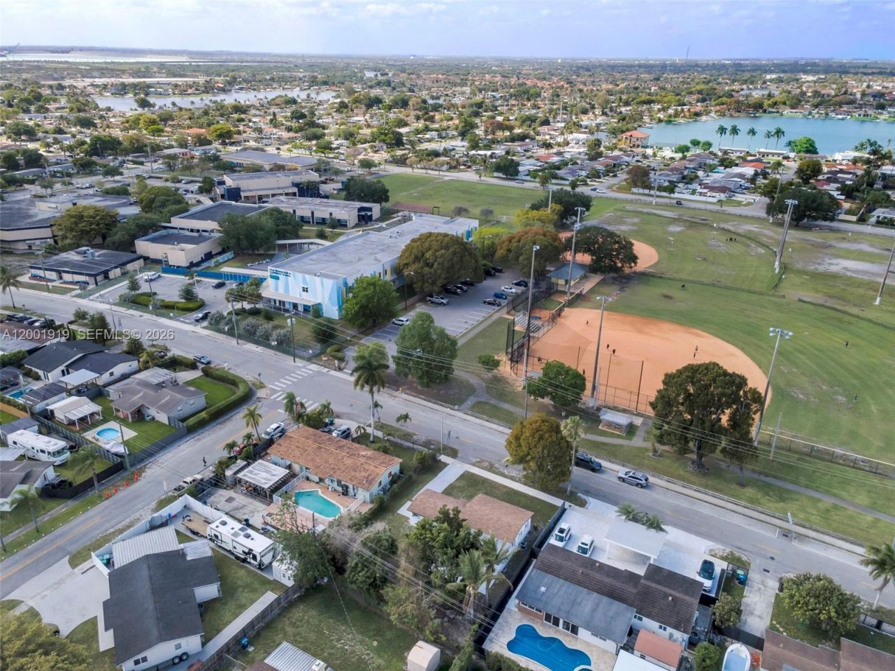 7970 NW 176th St, Hialeah, FL 33015 Photo