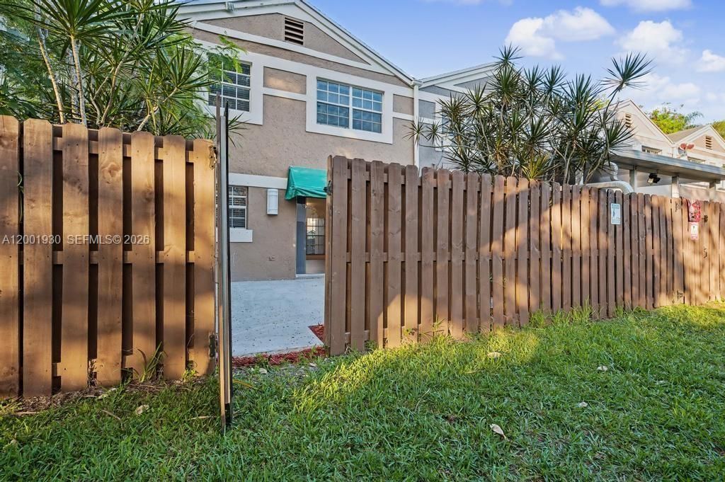 12224 SW 52nd Pl, Cooper City, FL 33330 Photo