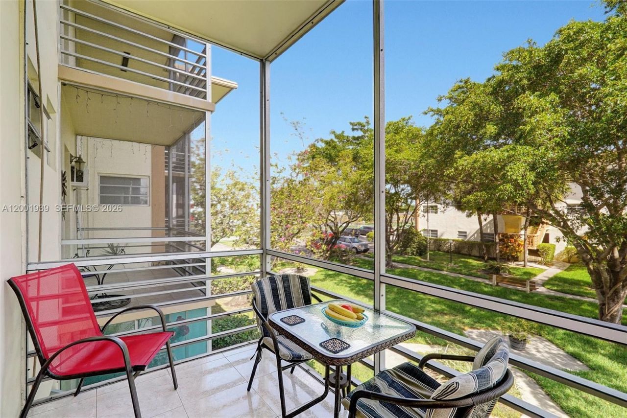 16801 NE 13th Ave, Unit 206, Miami, FL 33162 Photo
