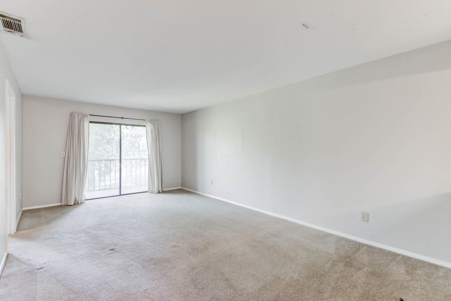 2955 Dove Haven Court Photo 7