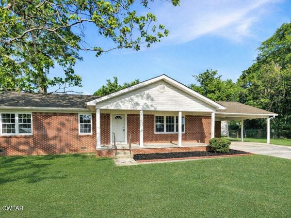 65 N Helms Street N, Lexington, TN 38351