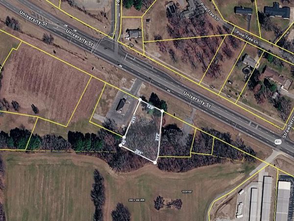 926 University Street , Martin, TN 38237