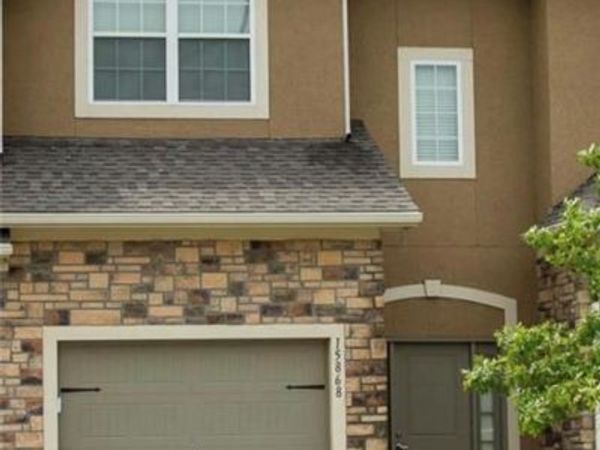 15868 Shawnee Drive, Overland Park, KS 66223