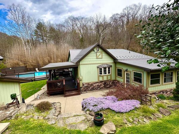 231 Catawba Road, Fairmont, WV 26554