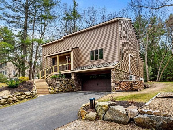 11 Windsor Boulevard, Londonderry, NH 03053